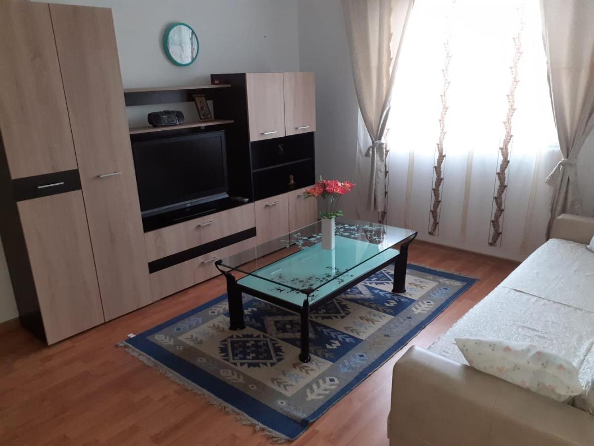 Apartament Ally'S Leilighet Orşova Eksteriør bilde