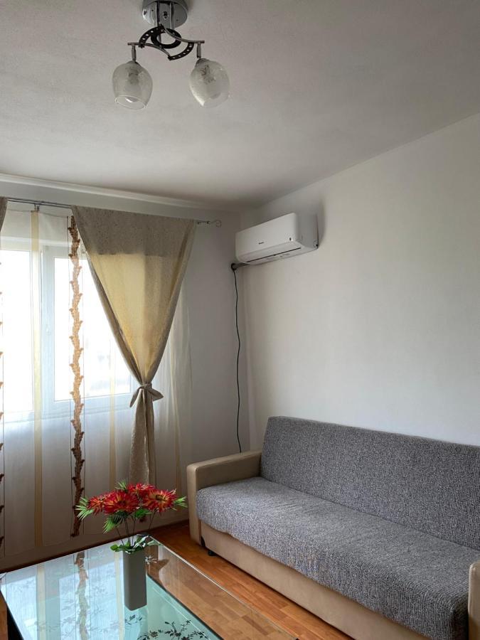 Apartament Ally'S Leilighet Orşova Eksteriør bilde